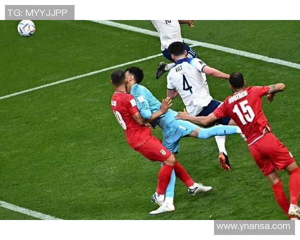 日本足球赛激情四溢球迷热情高涨展现足球魅力与团队精神